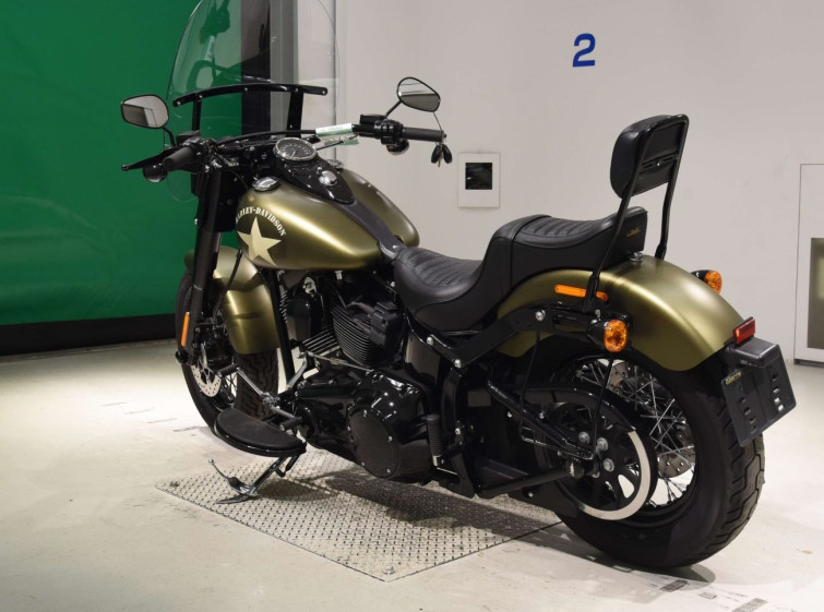 Мотоцикл HD SLIM S FLSS1800 с пробегом 20106 km с пробегом 20106 km