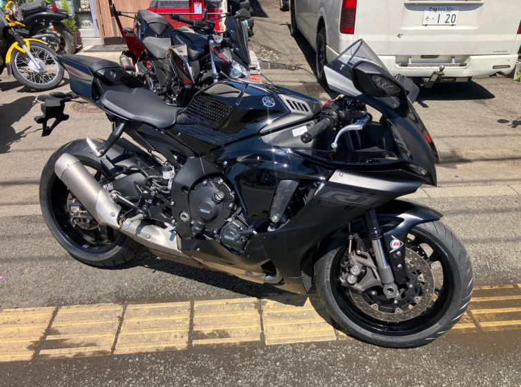 Мотоцикл Yamaha YZF-R1 с пробегом 3707 km