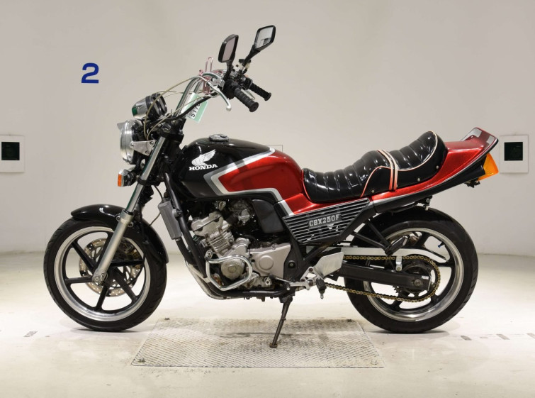 Мотоцикл Honda JADE CB250 с пробегом 10107 km с пробегом 10107 km