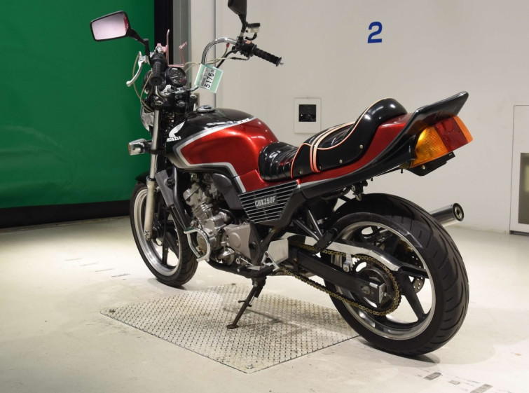 Мотоцикл Honda JADE CB250 с пробегом 10107 km с пробегом 10107 km