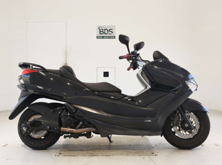 Мотоцикл Yamaha MAJESTY 250 с пробегом 28514 km