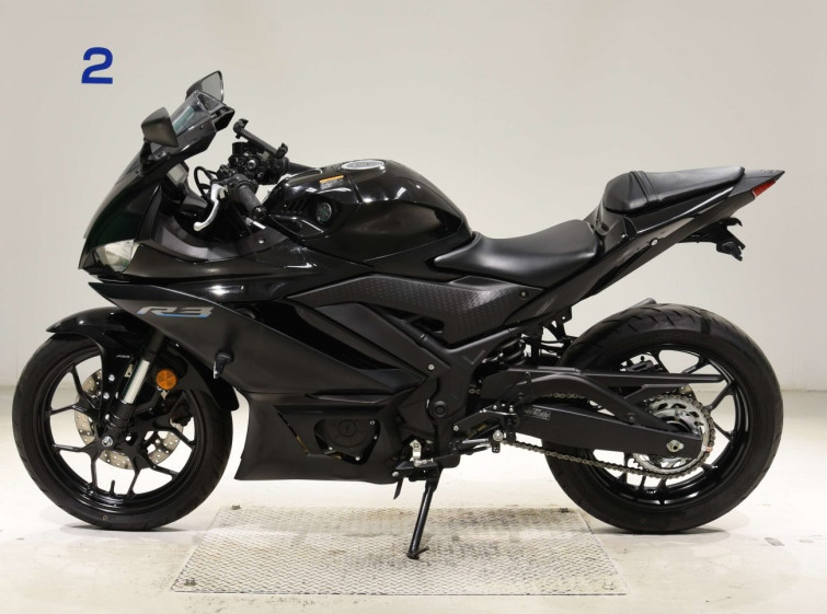 Мотоцикл Yamaha YZF-R3 с пробегом 6923 km с пробегом 6923 km