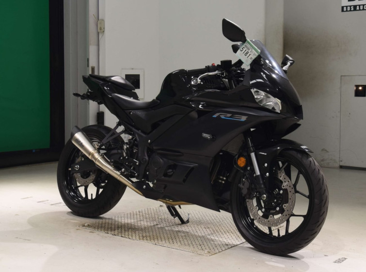 Мотоцикл Yamaha YZF-R3 с пробегом 6923 km с пробегом 6923 km