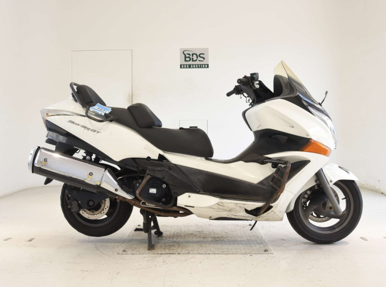 Мотоцикл Honda SILVERWING400