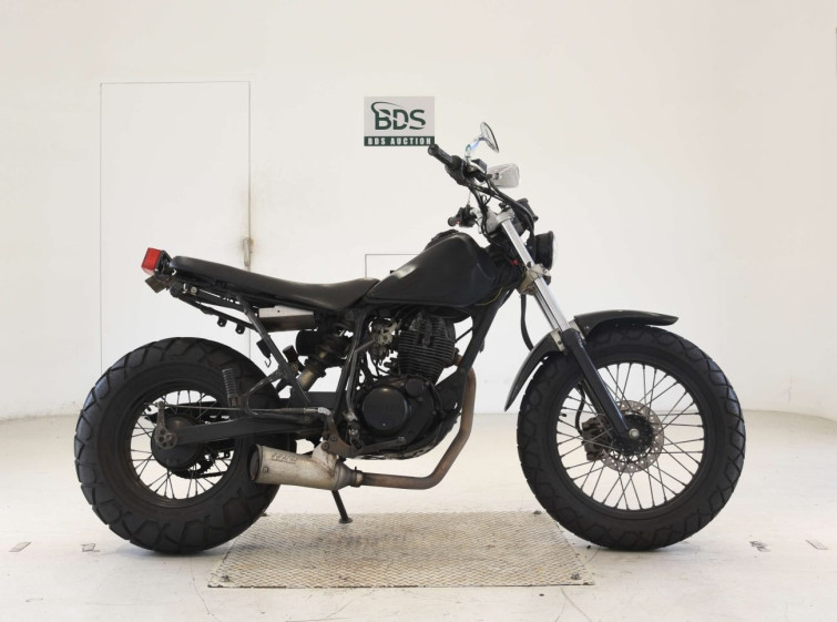 Мотоцикл Yamaha TW200E с пробегом 67252 km