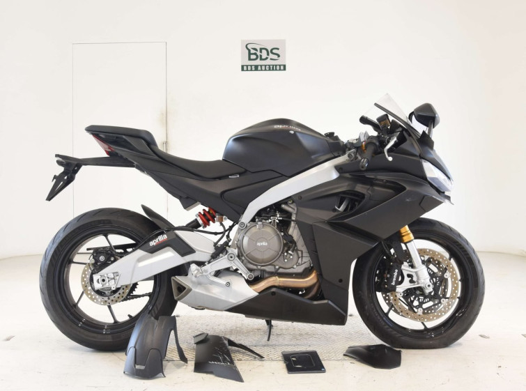 Мотоцикл Aprilia RS660 с пробегом 2006 km