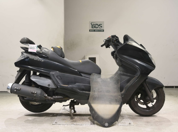 Мотоцикл Yamaha MAJESTY 250 с пробегом 53108 km