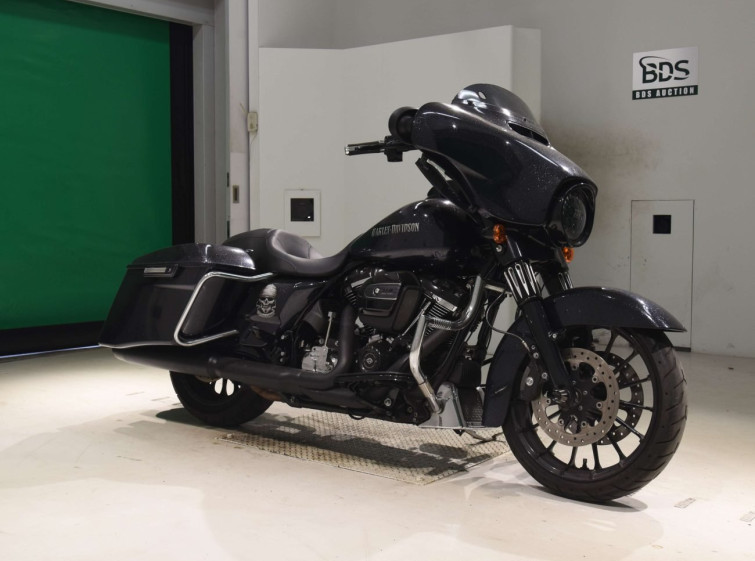 Мотоцикл HD STREET GLIDE FLHXS1870 с пробегом 66014 km с пробегом 66014 km