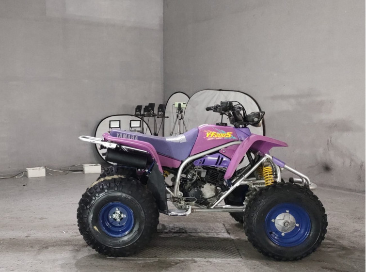 Мотоцикл Yamaha YF200