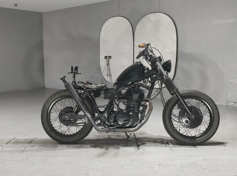 Мотоцикл Yamaha SR400 з пробігом 6178 km