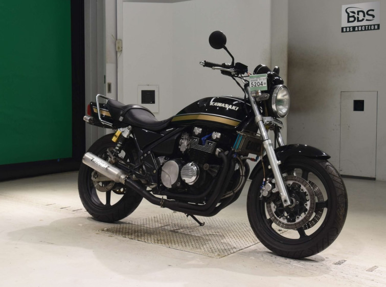 Мотоцикл Kawasaki ZEPHYR400 з пробігом 18182 km з пробігом 18182 km