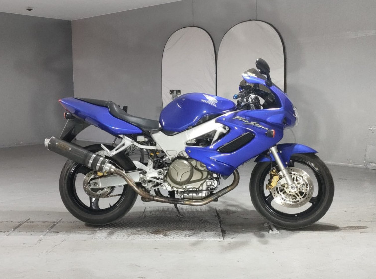 Мотоцикл Honda VTR1000F с пробегом 68019 km