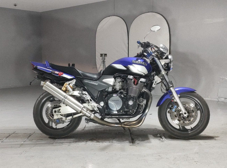 Мотоцикл Yamaha XJR1300 с пробегом 49426 km