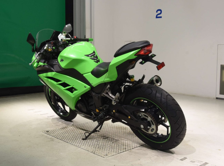 Мотоцикл Kawasaki NINJA250 с пробегом 9250 km с пробегом 9250 km