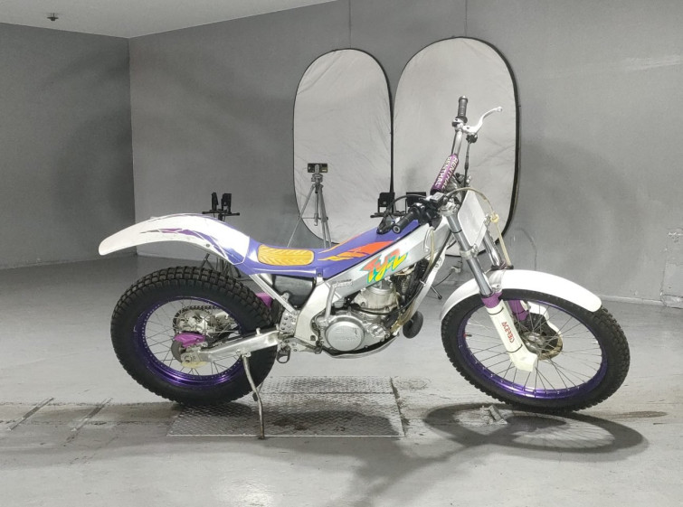Мотоцикл Yamaha TY250Z
