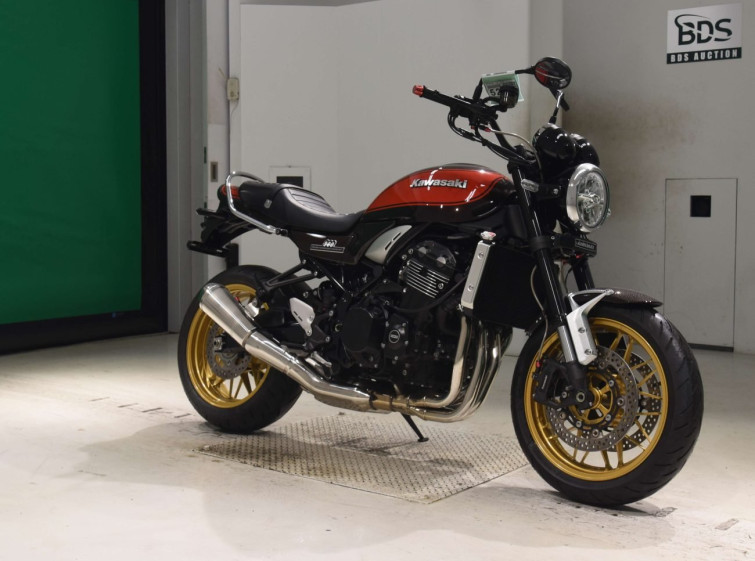 Мотоцикл Kawasaki Z900RS з пробігом 7292 km з пробігом 7292 km