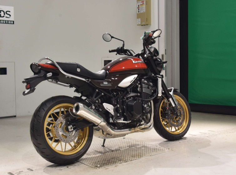 Мотоцикл Kawasaki Z900RS з пробігом 7292 km з пробігом 7292 km