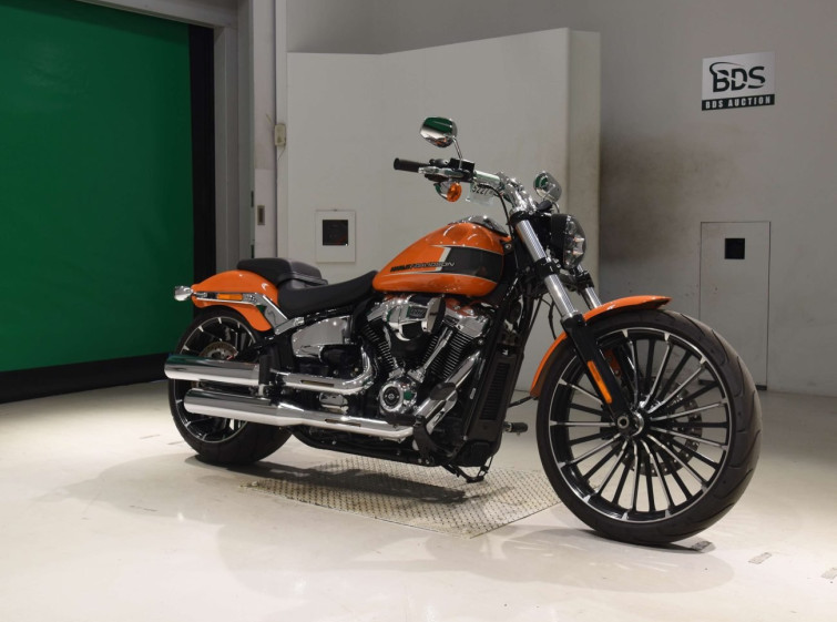 Мотоцикл HD FXBR1920 з пробігом 9506 km з пробігом 9506 km