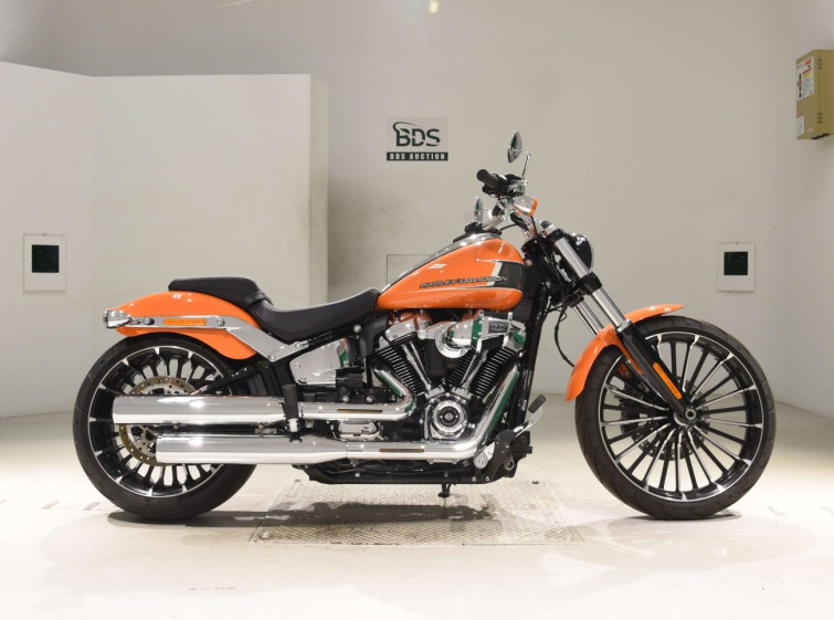 Мотоцикл HD FXBR1920 з пробігом 9506 km з пробігом 9506 km