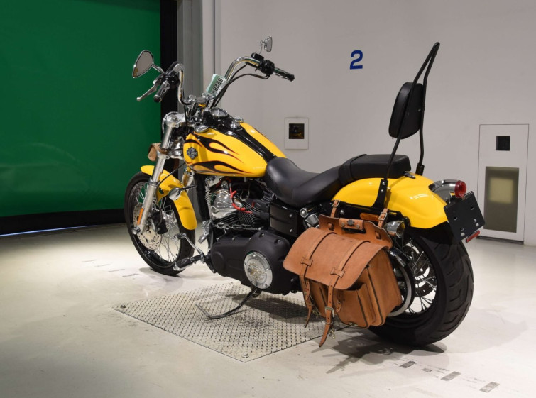 Мотоцикл HD WIDE GLIDE FXDWG1580 з пробігом 3219 km з пробігом 3219 km