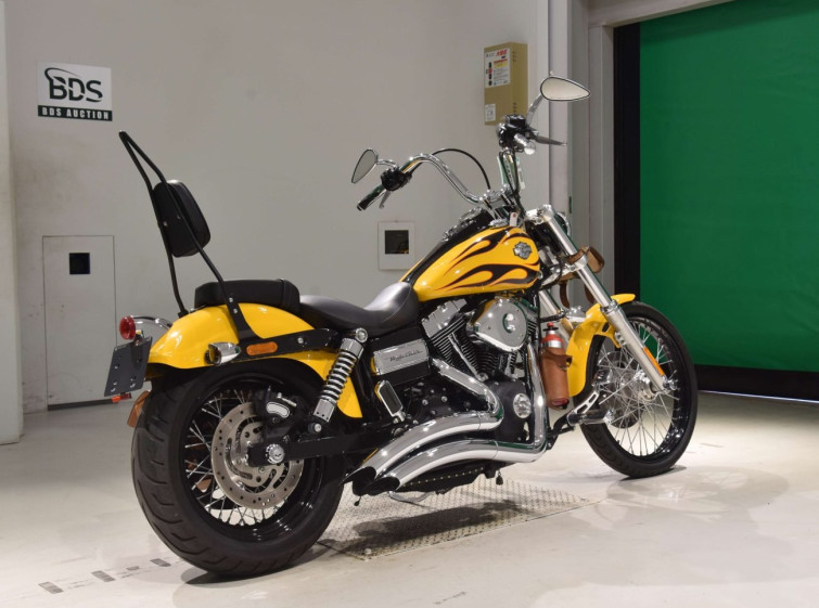 Мотоцикл HD WIDE GLIDE FXDWG1580 з пробігом 3219 km з пробігом 3219 km