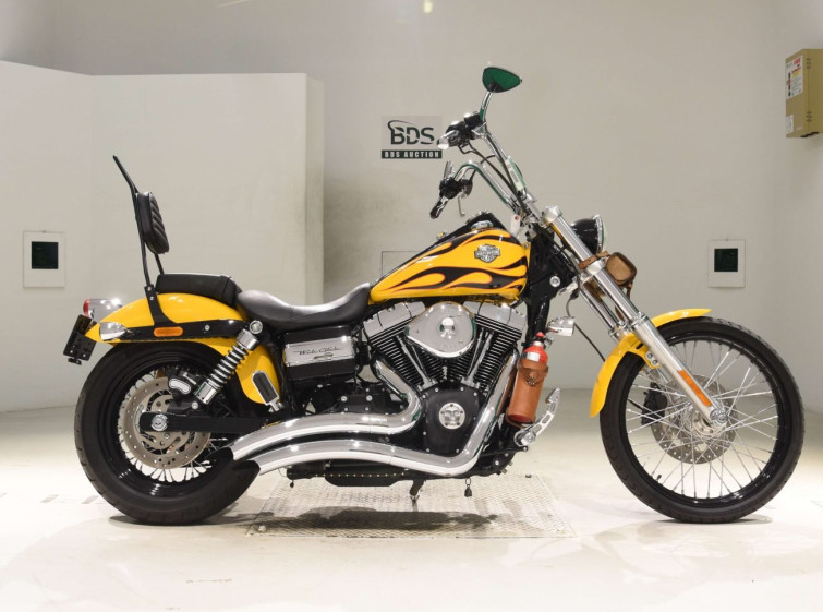 Мотоцикл HD WIDE GLIDE FXDWG1580 з пробігом 3219 km з пробігом 3219 km