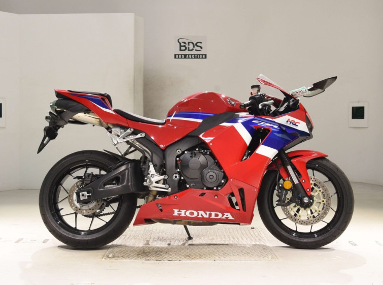 Мотоцикл Honda CBR600RR с пробегом 2676 km с пробегом 2676 km