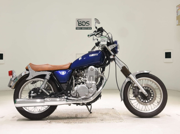 Мотоцикл Yamaha SR400 з пробігом 6446 km