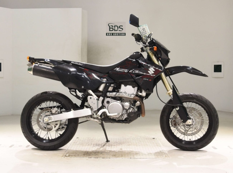 Мотоцикл Suzuki DR-Z400SM с пробегом 1320 km с пробегом 1320 km