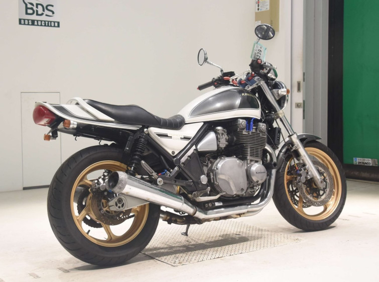 Мотоцикл Kawasaki ZEPHYR1100 с пробегом 27082 km с пробегом 27082 km