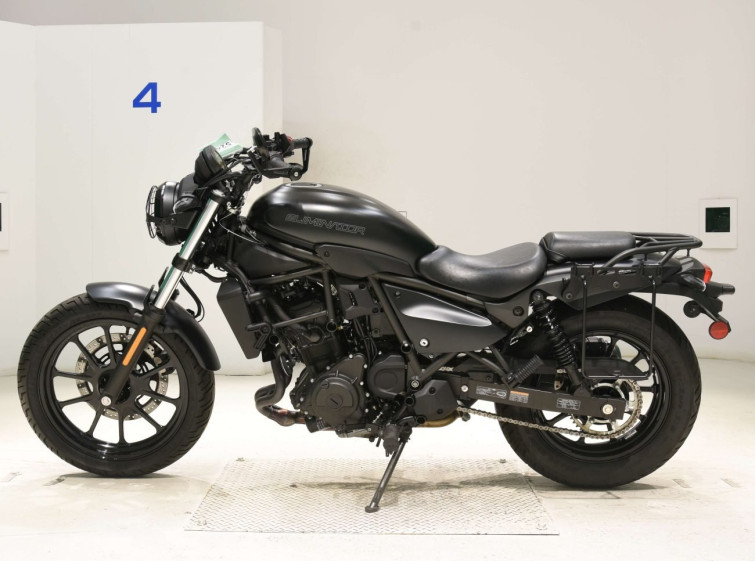 Мотоцикл Kawasaki ELIMINATOR400-3 с пробегом 9394 km с пробегом 9394 km
