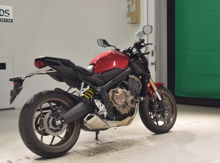 Мотоцикл Honda CB650R з пробігом 6543 km з пробігом 6543 km