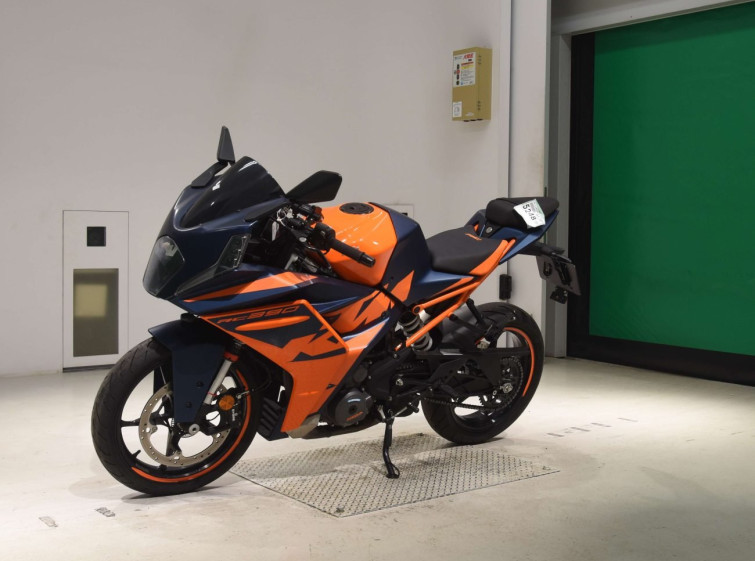 Мотоцикл KTM RC 390 с пробегом 6758 km с пробегом 6758 km
