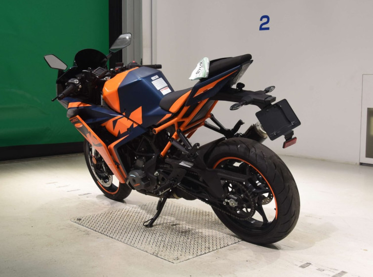 Мотоцикл KTM RC 390 с пробегом 6758 km с пробегом 6758 km