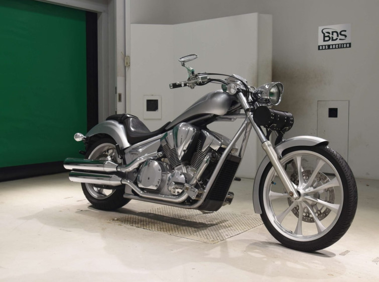 Мотоцикл Honda VT1300CX FURY з пробігом 8234 km з пробігом 8234 km