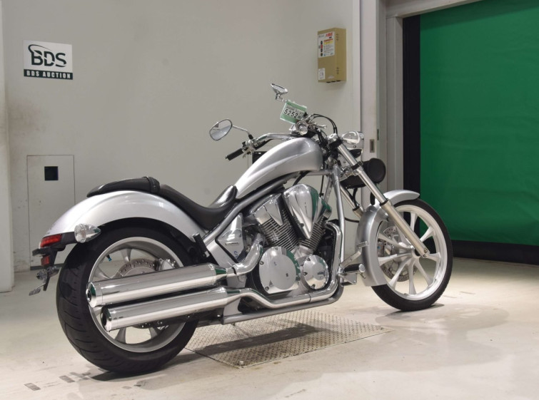 Мотоцикл Honda VT1300CX FURY з пробігом 8234 km з пробігом 8234 km