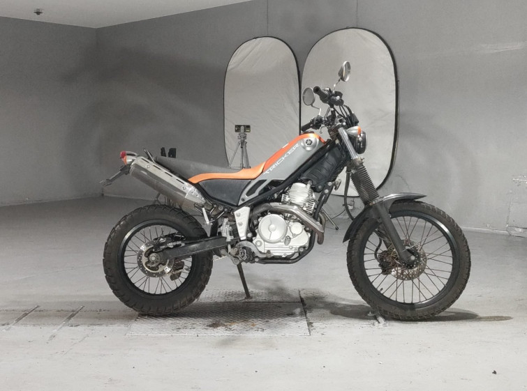 Мотоцикл Yamaha TRICKER з пробігом 4130 km