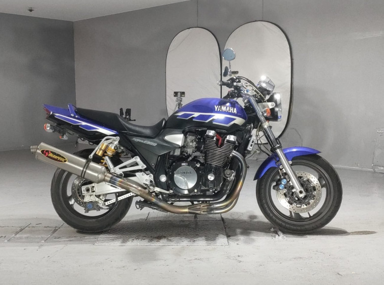 Мотоцикл Yamaha XJR1300 с пробегом 47289 km