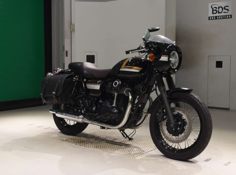 Мотоцикл Kawasaki W800 с пробегом 13596 km с пробегом 13596 km
