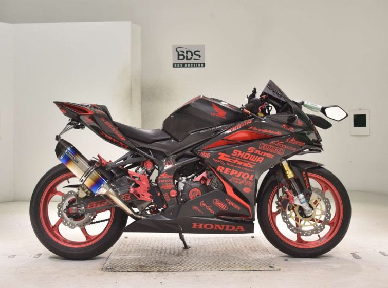 Мотоцикл Honda CBR250RR з пробігом 29263 km
