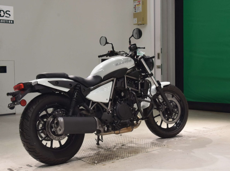 Мотоцикл Kawasaki ELIMINATOR400-3 з пробігом 120 km з пробігом 120 km