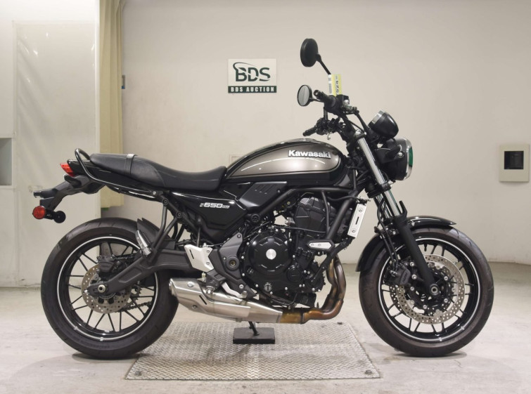 Мотоцикл Kawasaki Z650RS с пробегом 1724 km