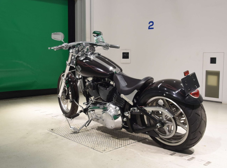 Мотоцикл HD ROCKER C FXCWC1580 з пробігом 17021 km з пробігом 17021 km