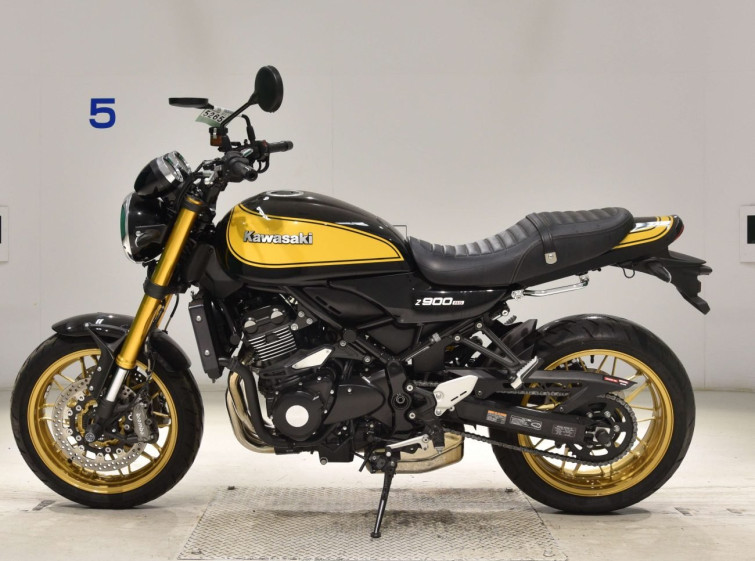 Мотоцикл Kawasaki Z900RS SE з пробігом 9859 km з пробігом 9859 km