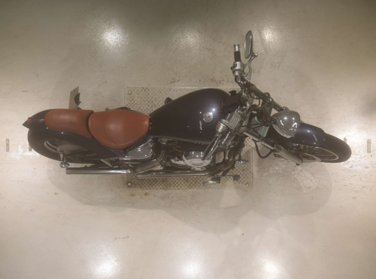 Мотоцикл Yamaha DRAGSTAR XVS400 CLASSIC з пробігом 134 km з пробігом 134 km