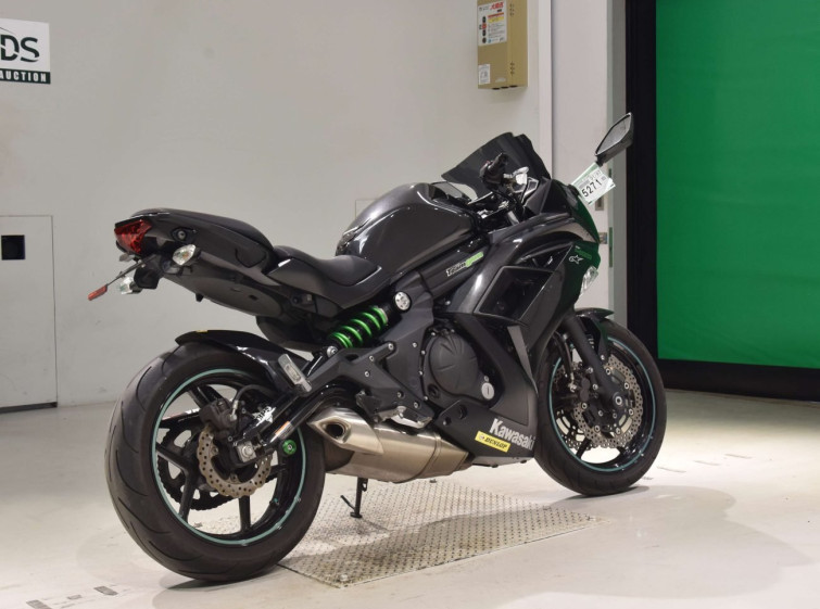 Мотоцикл Kawasaki NINJA400 з пробігом 25273 km з пробігом 25273 km
