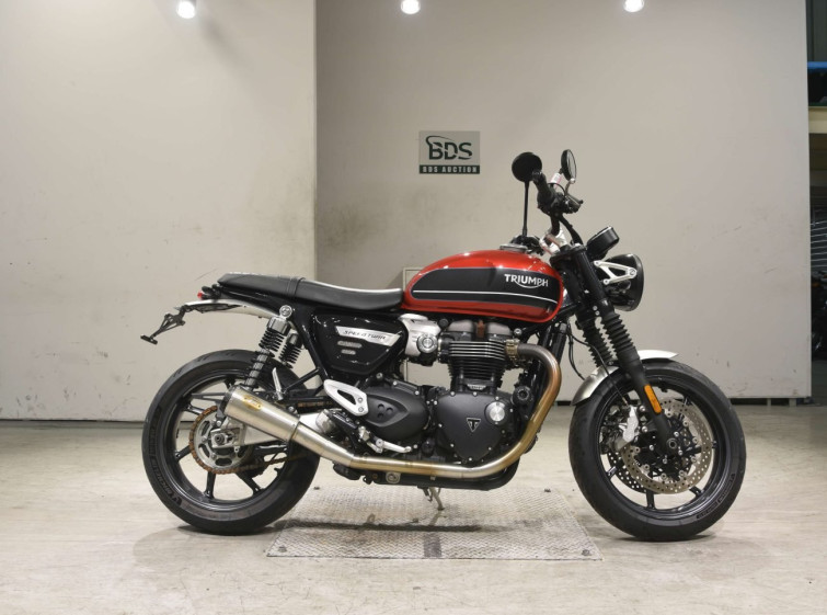 Мотоцикл Triumph SPEED TWIN