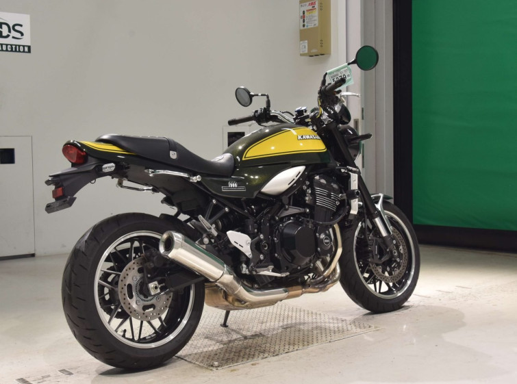 Мотоцикл Kawasaki Z900RS с пробегом 2809 km с пробегом 2809 km