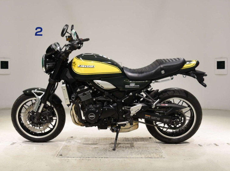 Мотоцикл Kawasaki Z900RS с пробегом 2809 km с пробегом 2809 km