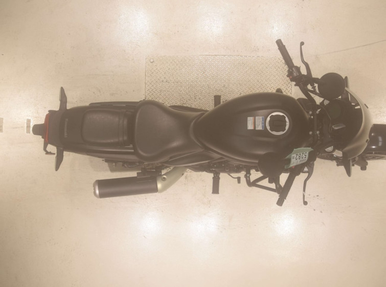 Мотоцикл Kawasaki ELIMINATOR400-3 з пробігом 7471 km з пробігом 7471 km